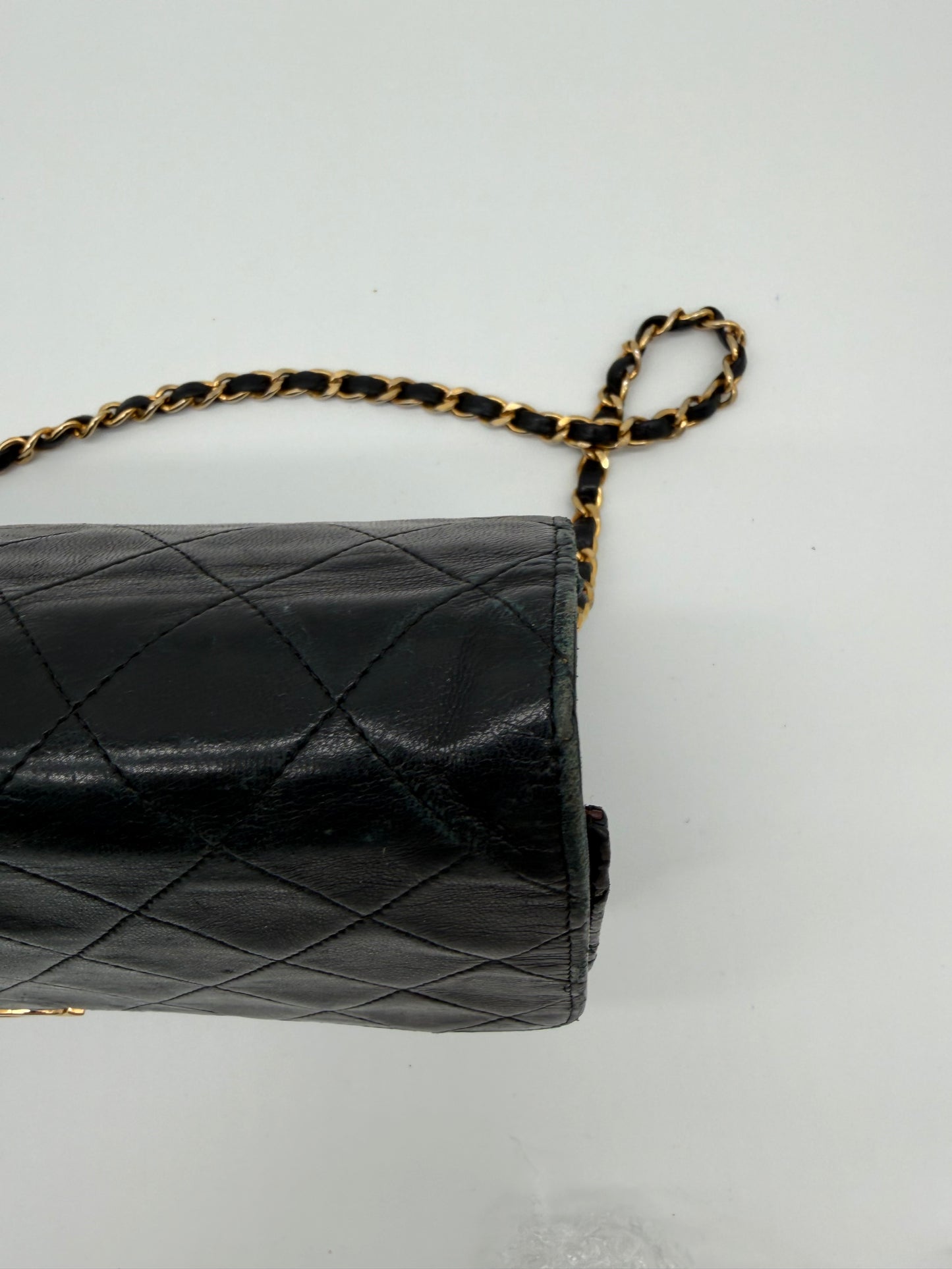 Chanel Classic Flap Bag Medium – Schwarz gesteppte Leder-Handtasche