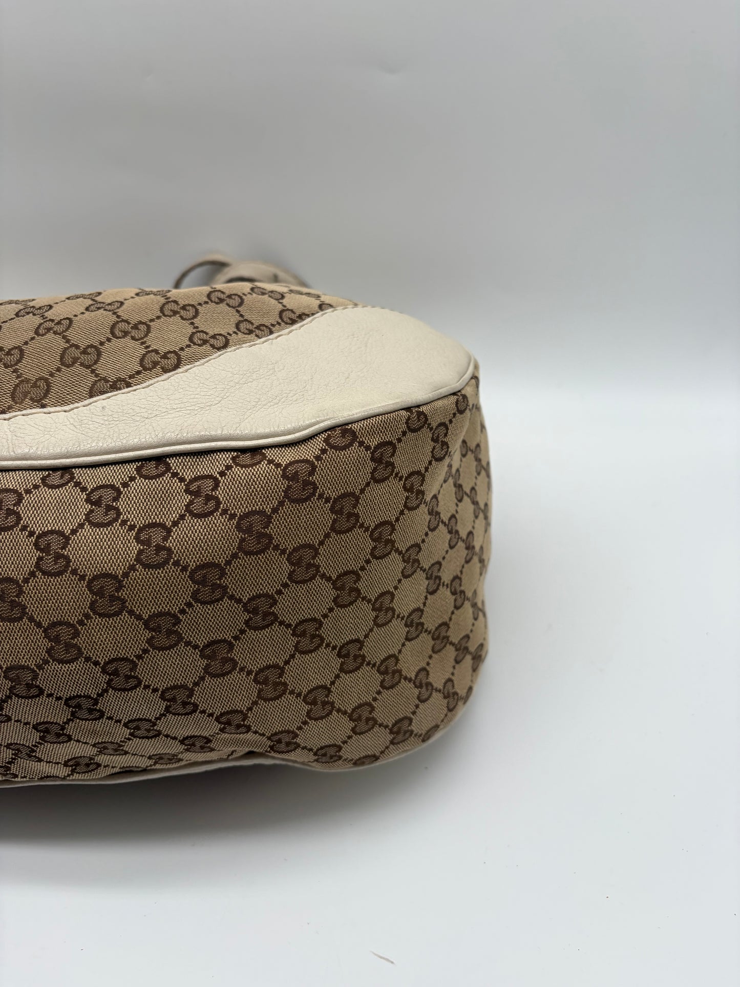 Vintage Gucci Charlotte Hobo Tasche GG Canvas