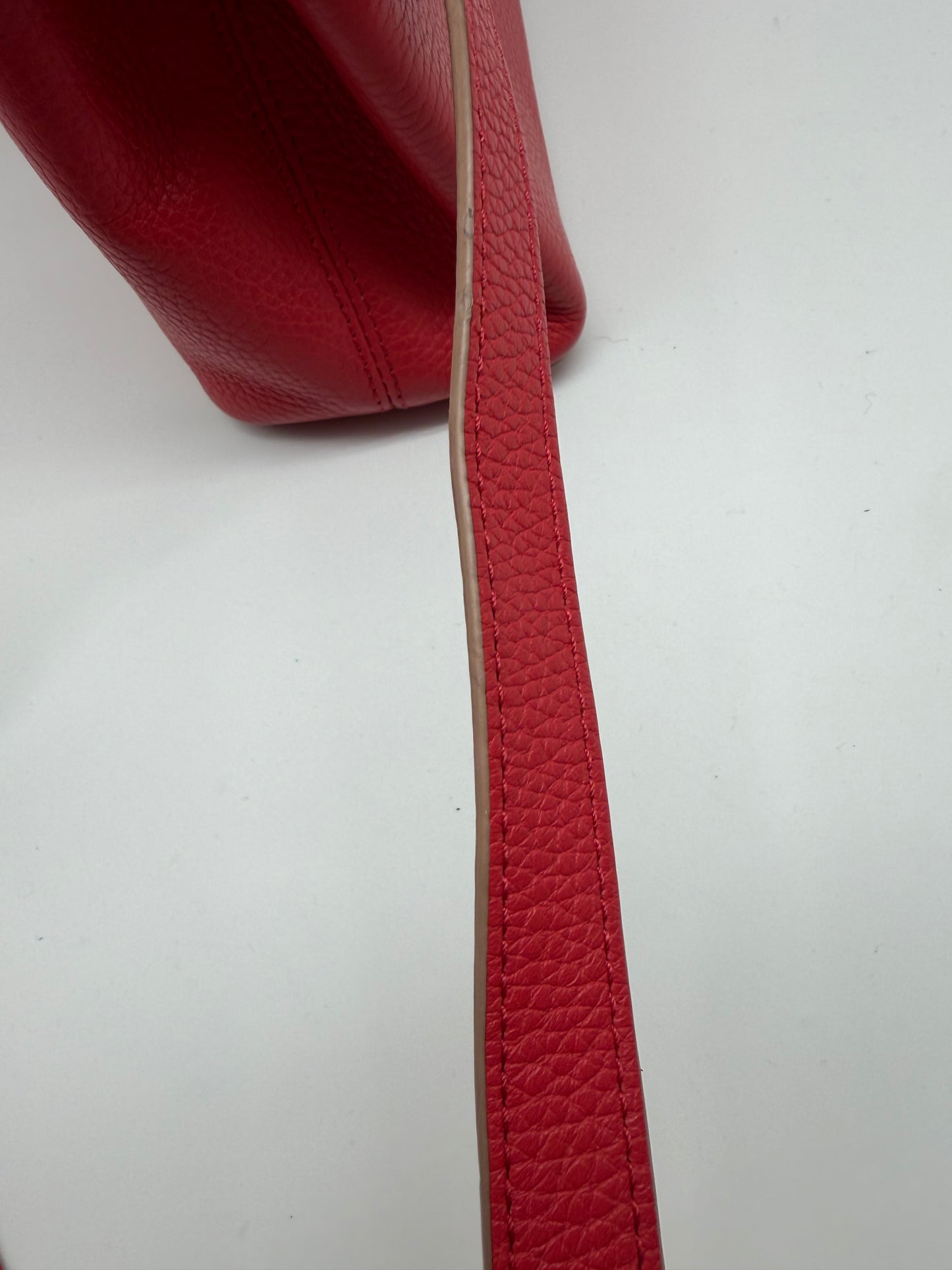 Louis Vuitton Capucines BB Taurillon mit Schultergurt