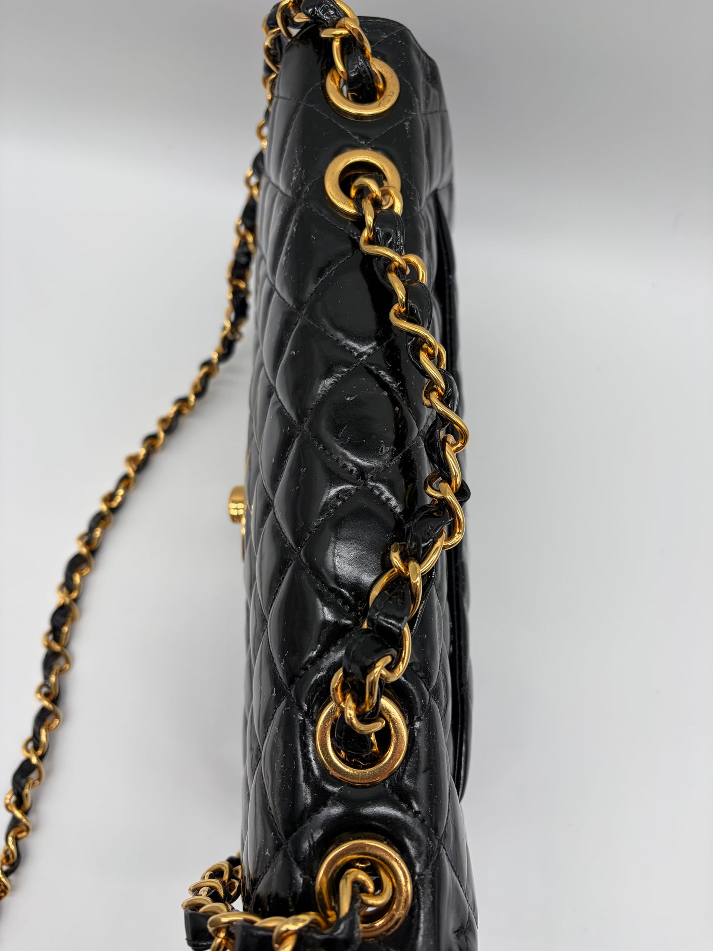 Chanel Deca Matelassé 30 Lackleder Schultertasche