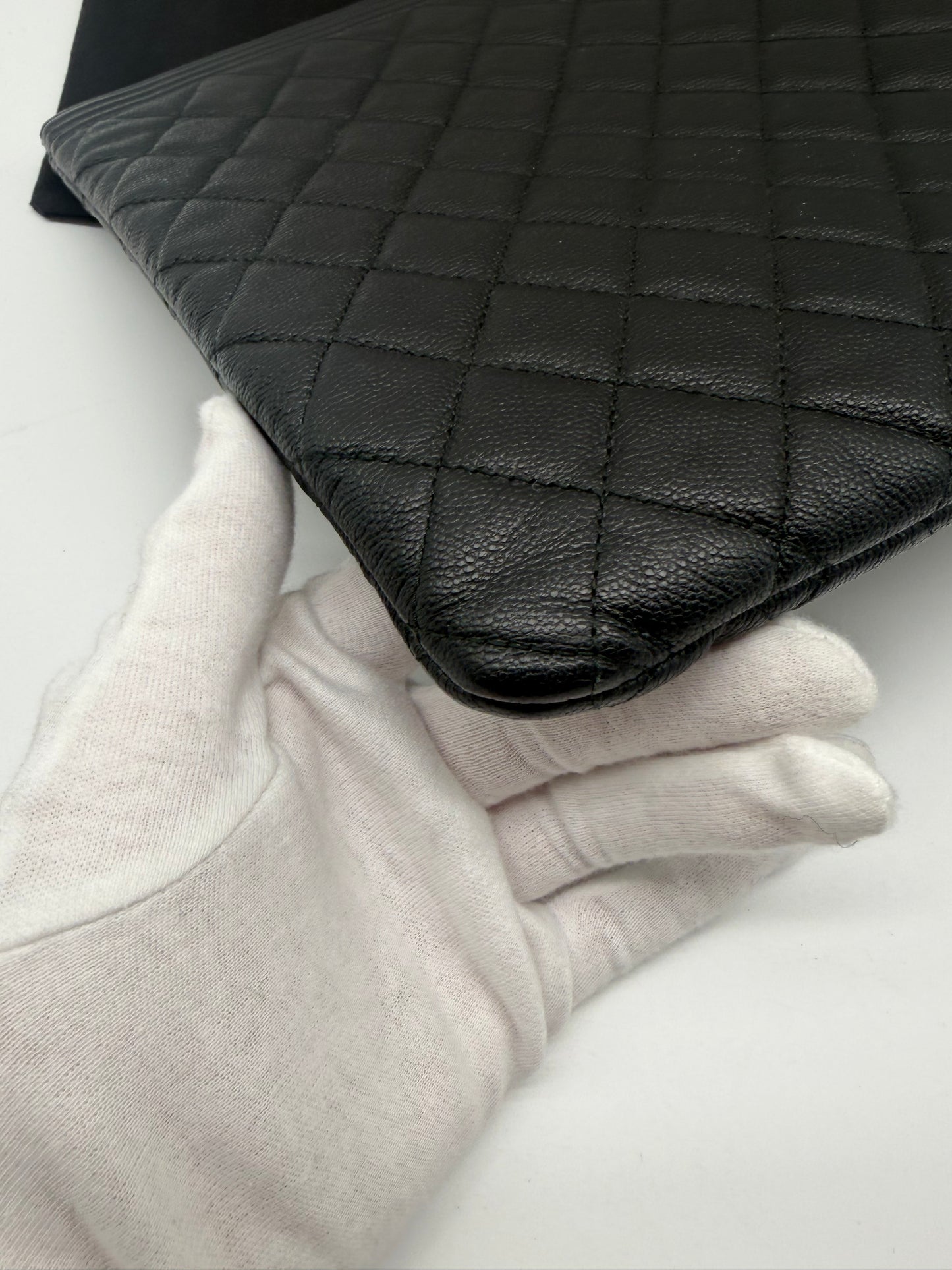 Chanel Large Boy Clutch Caviarleder schwarz GHW
