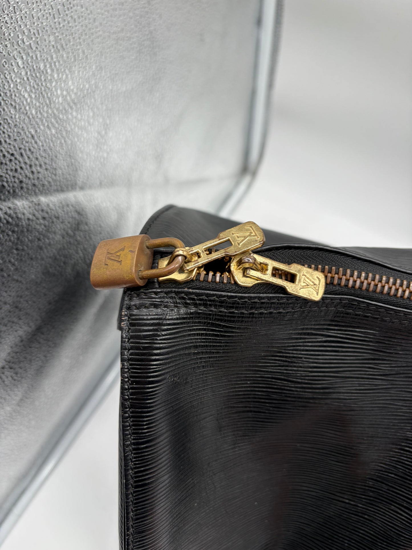 Louis Vuitton Keepall 60 Epi Leder Reisetasche schwarz