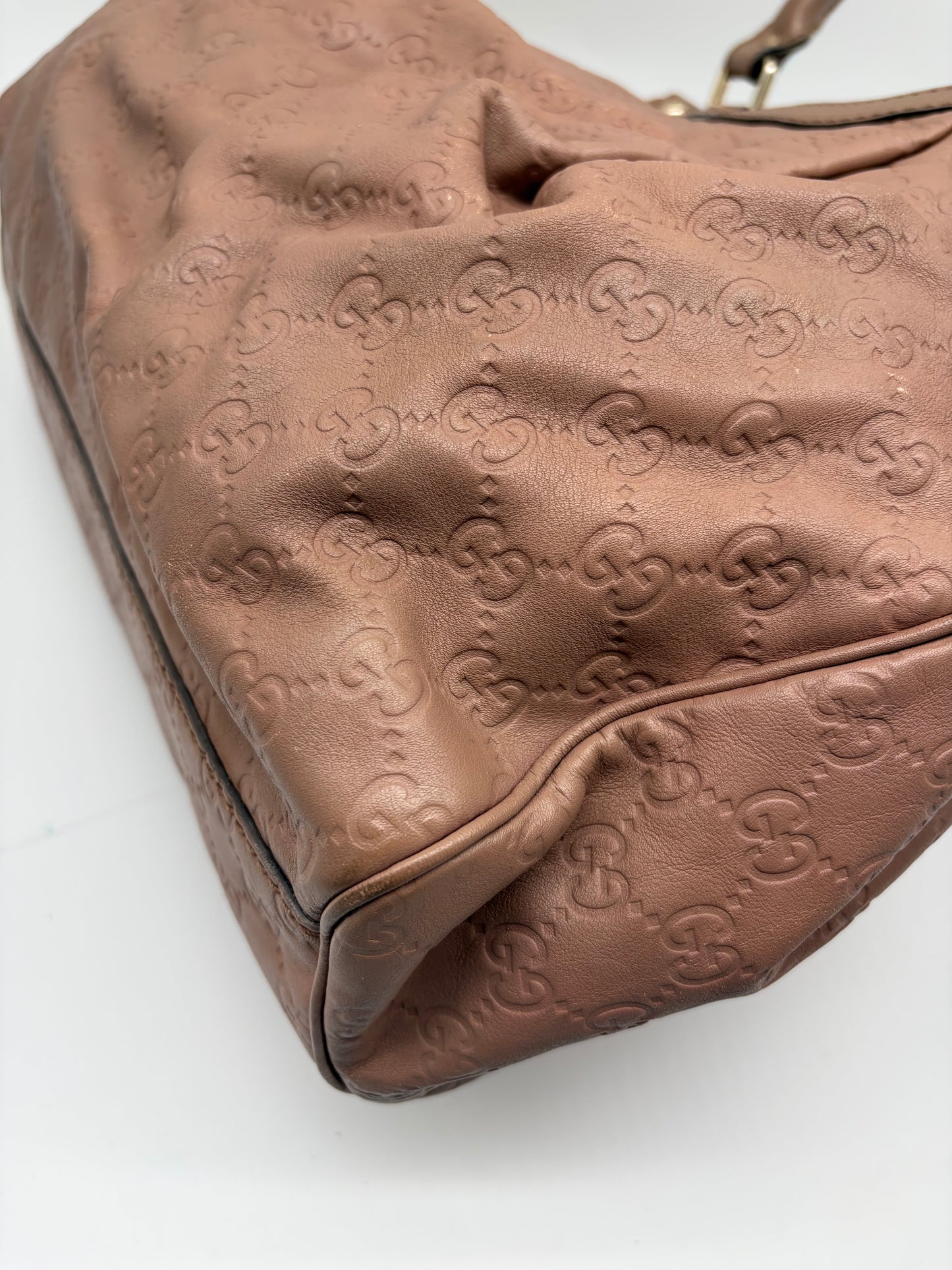 Gucci Guccisisima Sukey Medium Tote Shopper Nude