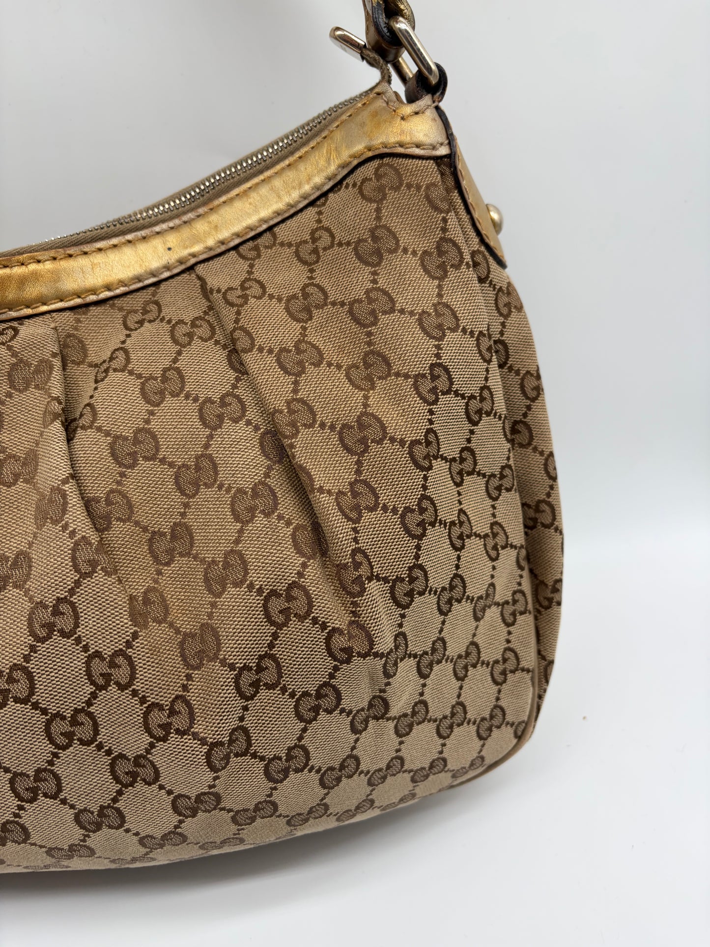 Gucci Sukey Medium Hobo Bag braunbeige goldene Handtasche
