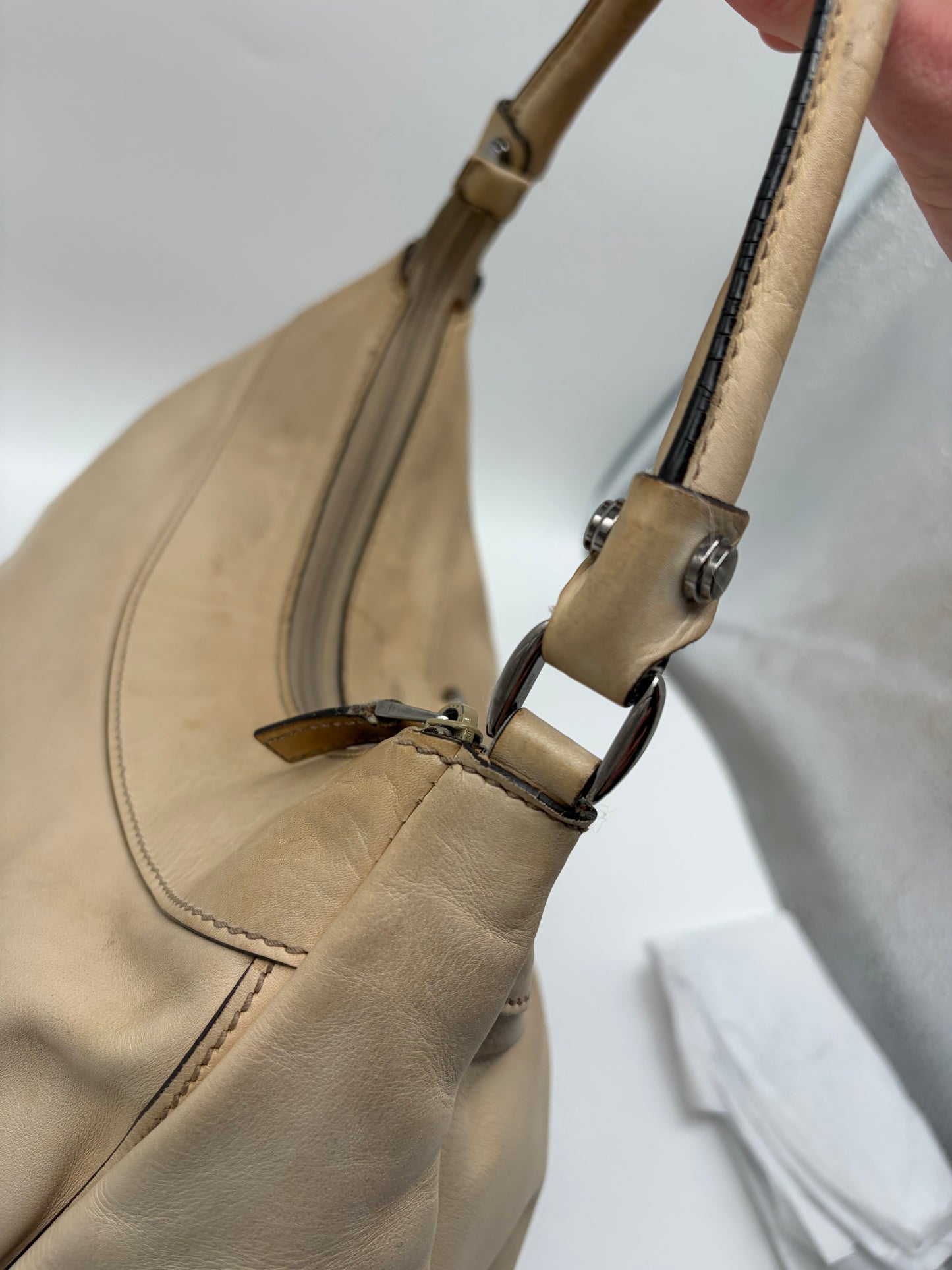 Gucci Abbey D-Ring Hobo Bag Leder Beige – Vintage
