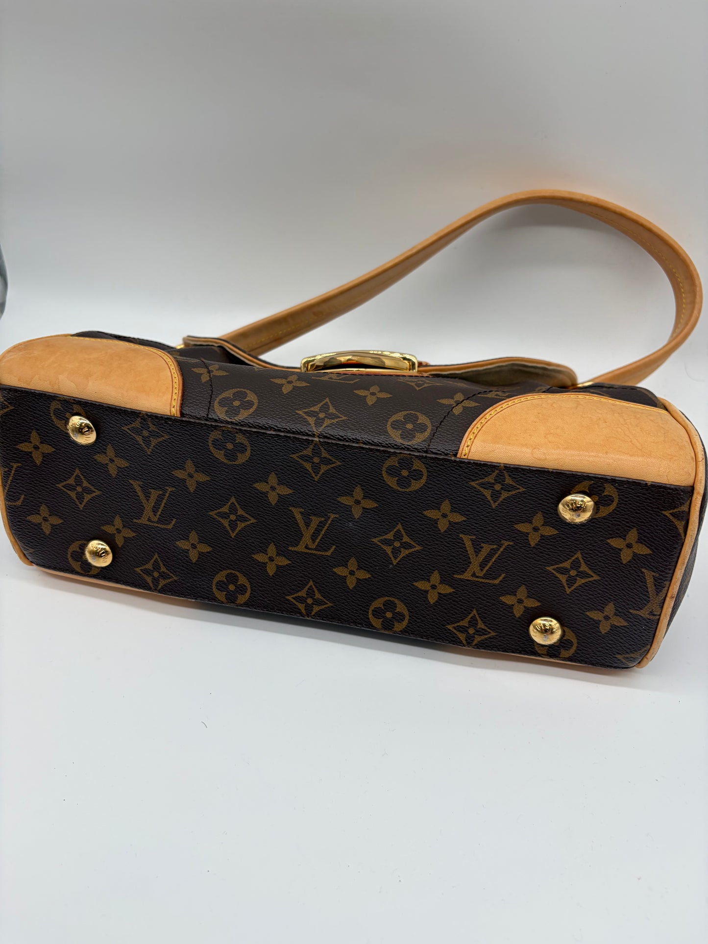 Louis Vuitton Monogram Beverly MM Schultertasche