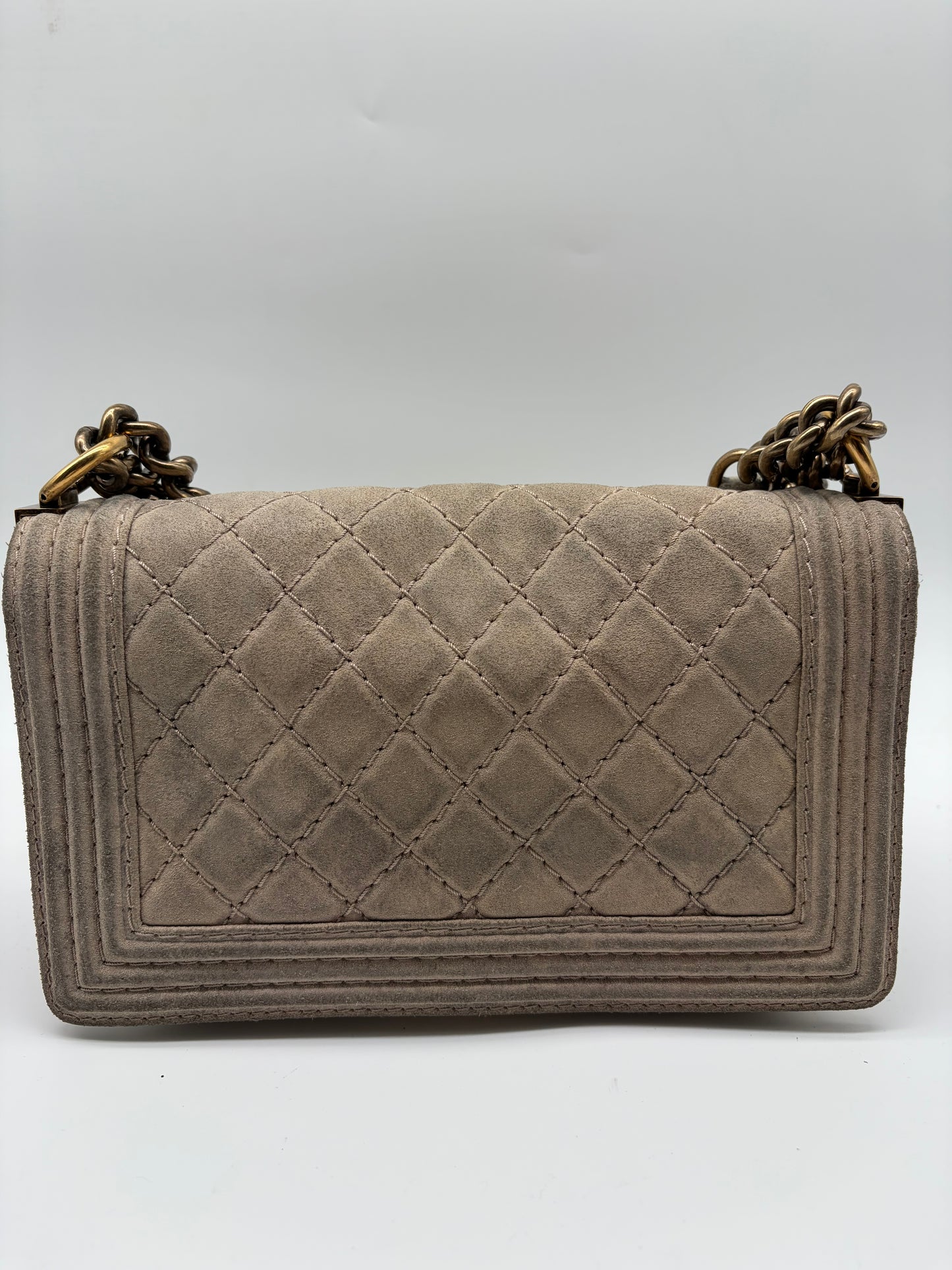 Chanel Boy Bag Old Medium Distressed Suede Handtasche