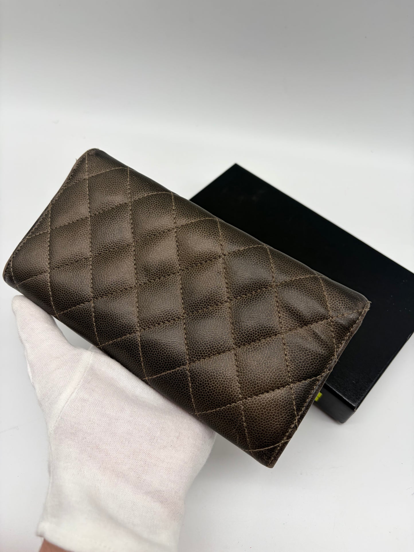 Chanel Caviar Matelasse Long Wallet Bronze/ Braun