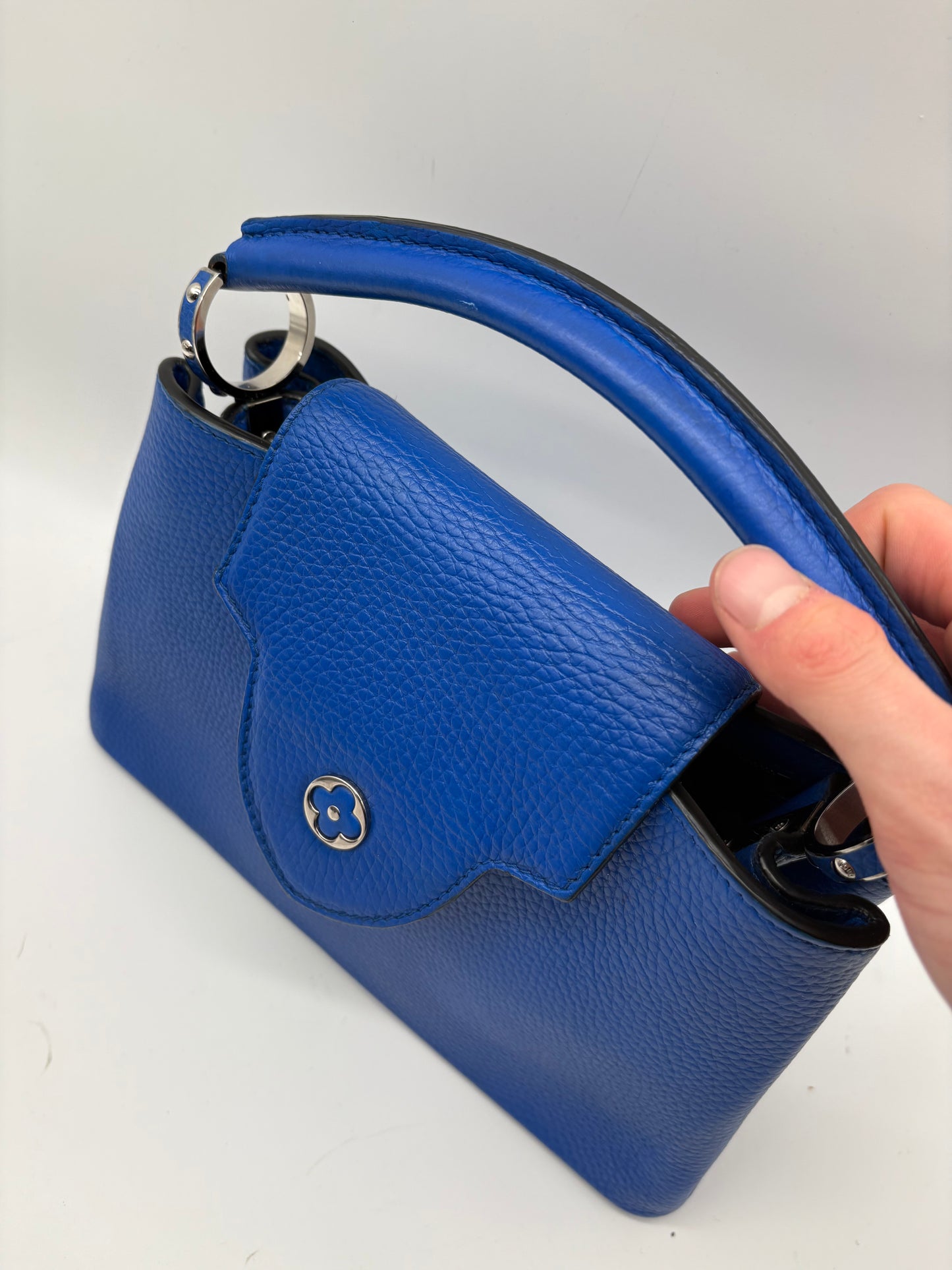 Louis Vuitton Capucines Bb Handtasche blau