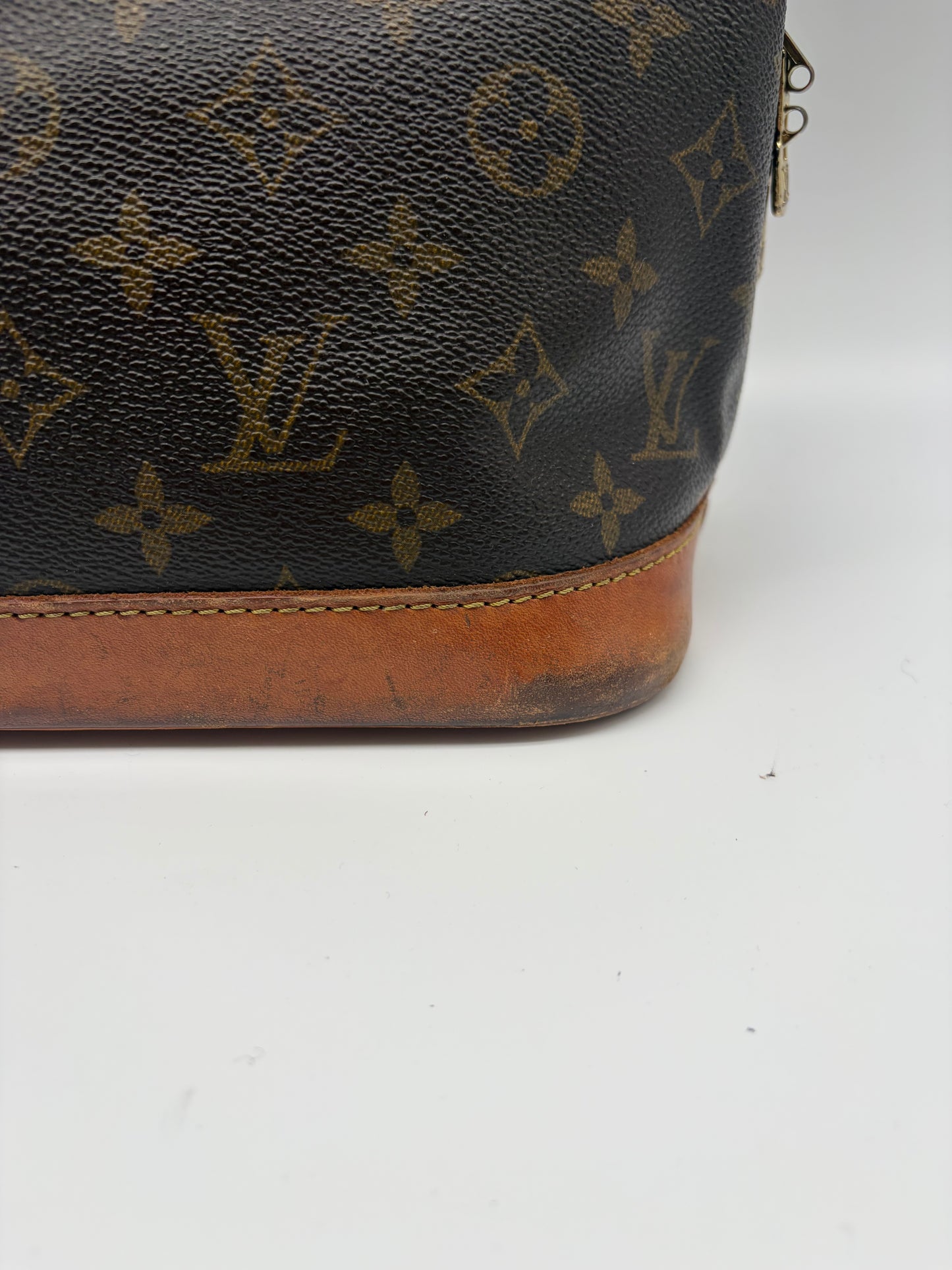 Louis Vuitton Alma PM Monogram Handtasche
