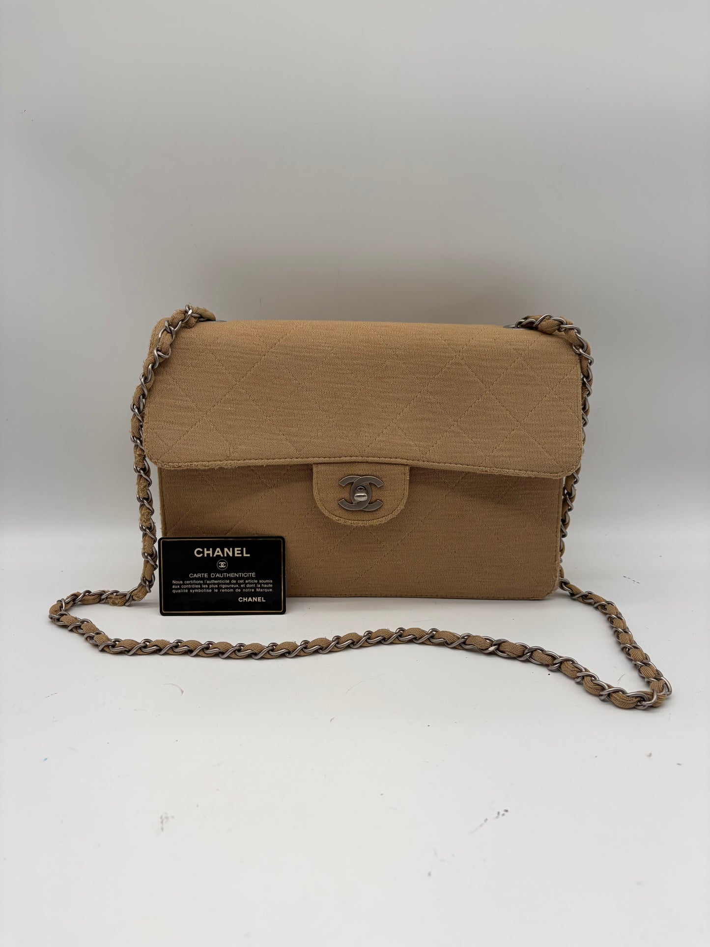 Chanel Matelassé Flap Baumwolle Schultertasche – Beige