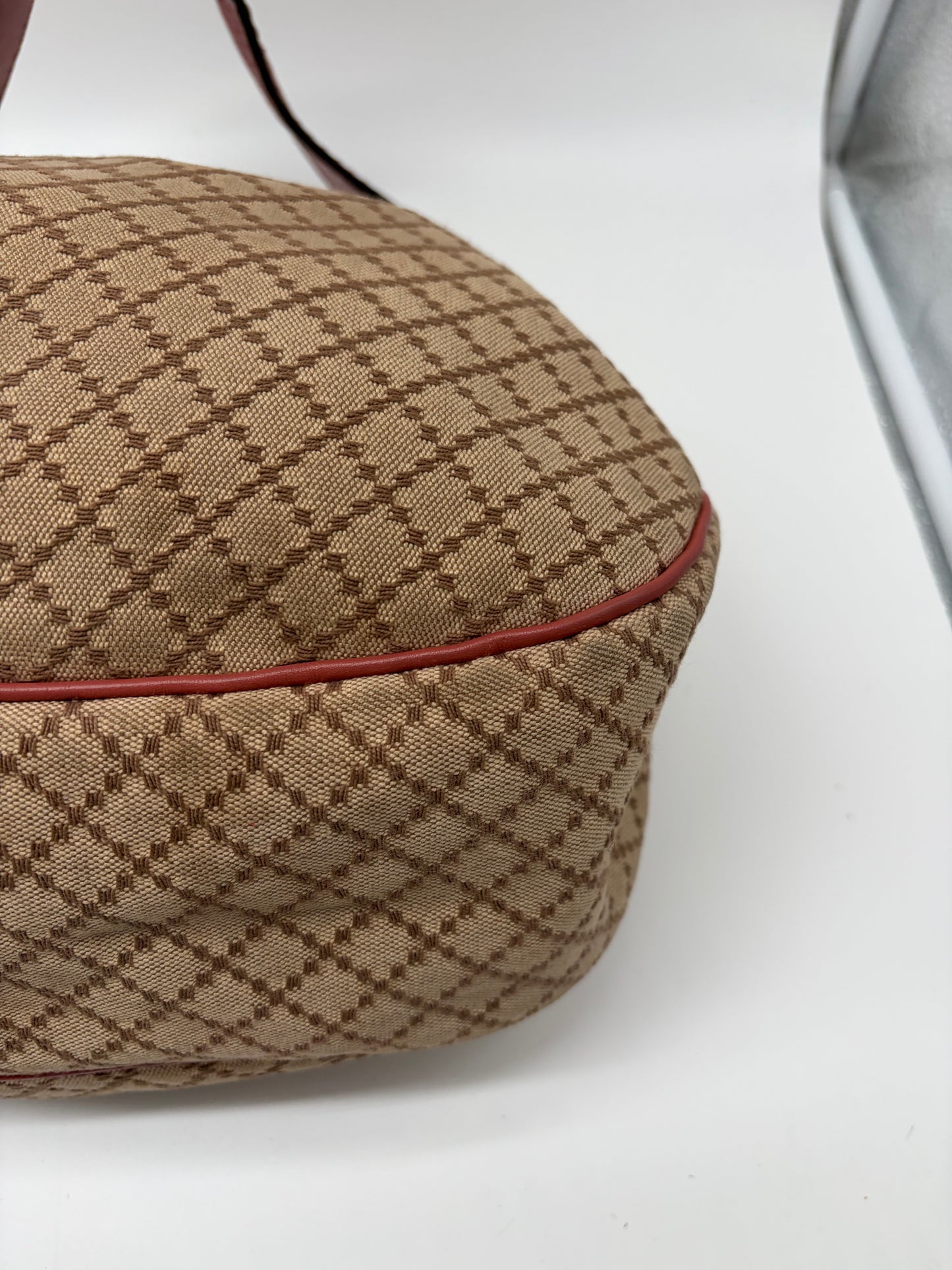 Gucci Diamante Sukey Shoulder Bag Beige Lachsfarbenes Leder