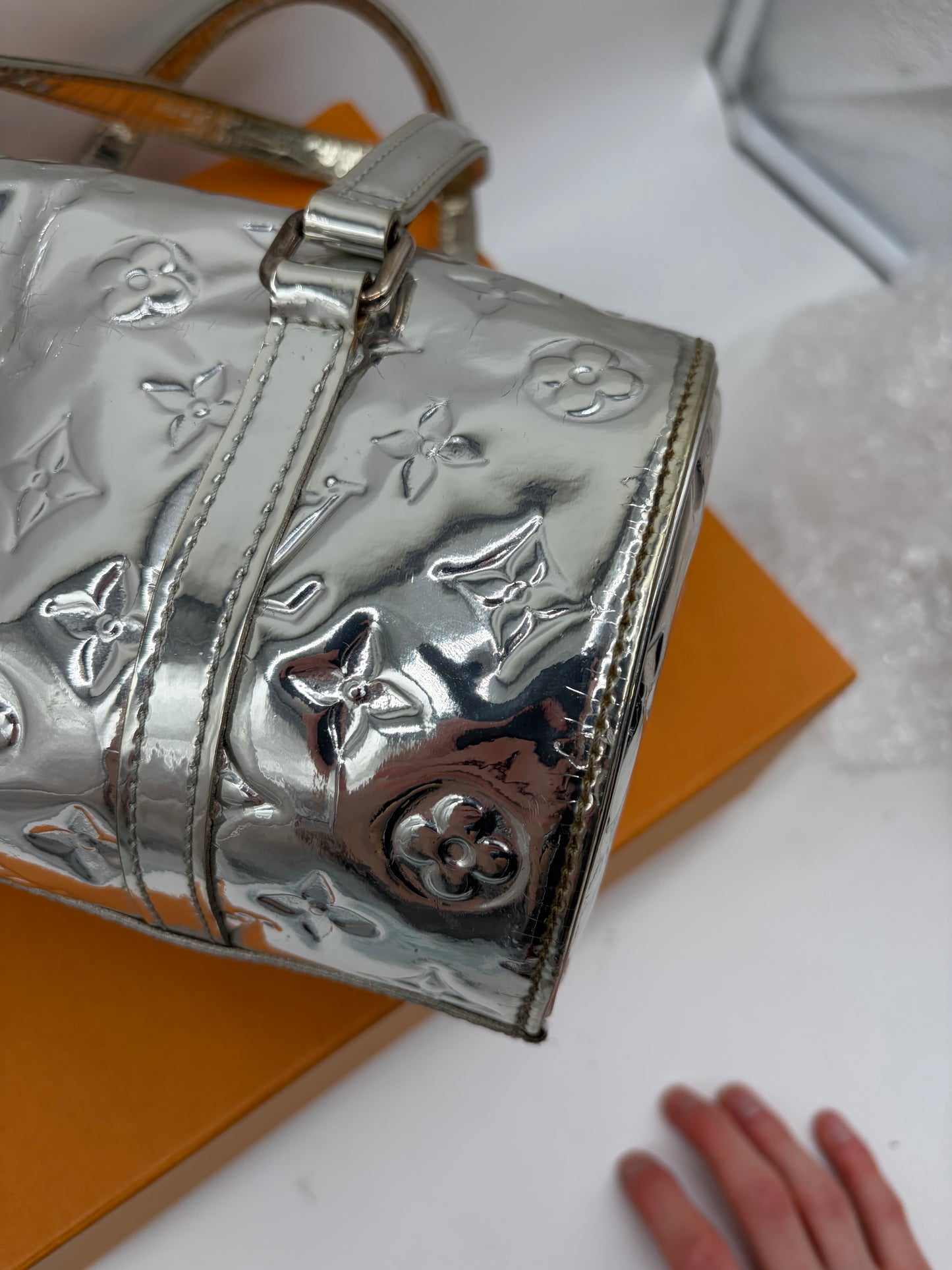 Louis Vuitton Miroir Papillon Handtasche Silber