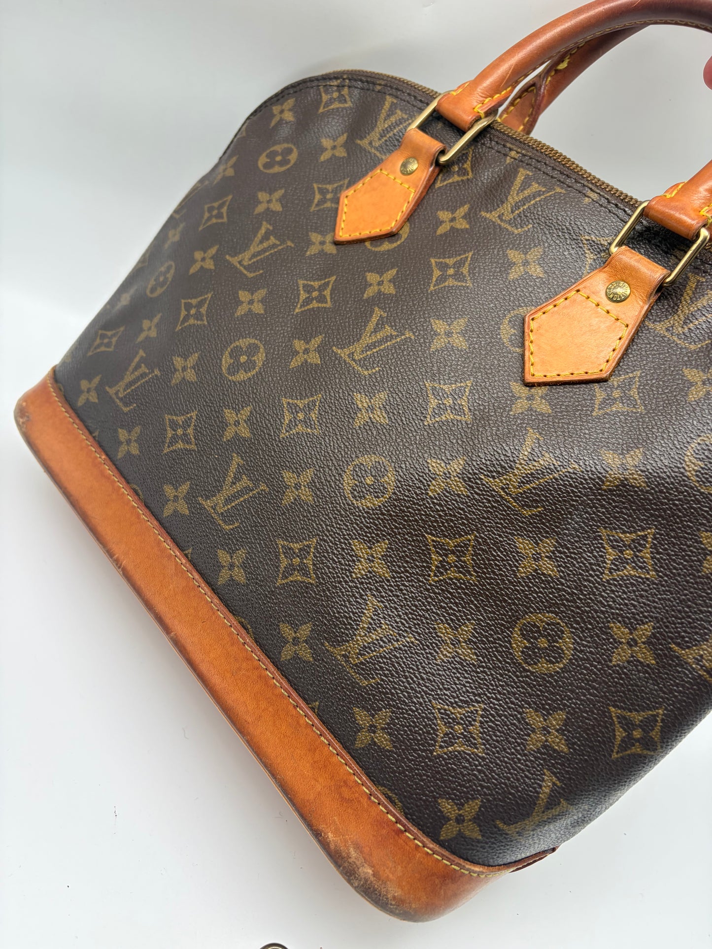 Louis Vuitton Alma PM Monogram Handtasche