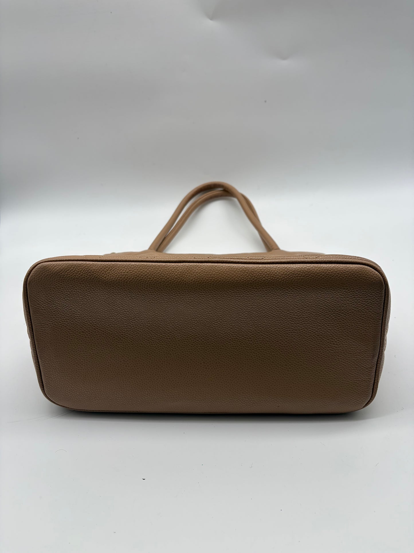 Chanel Beige Kaviar Medaillon Tasche