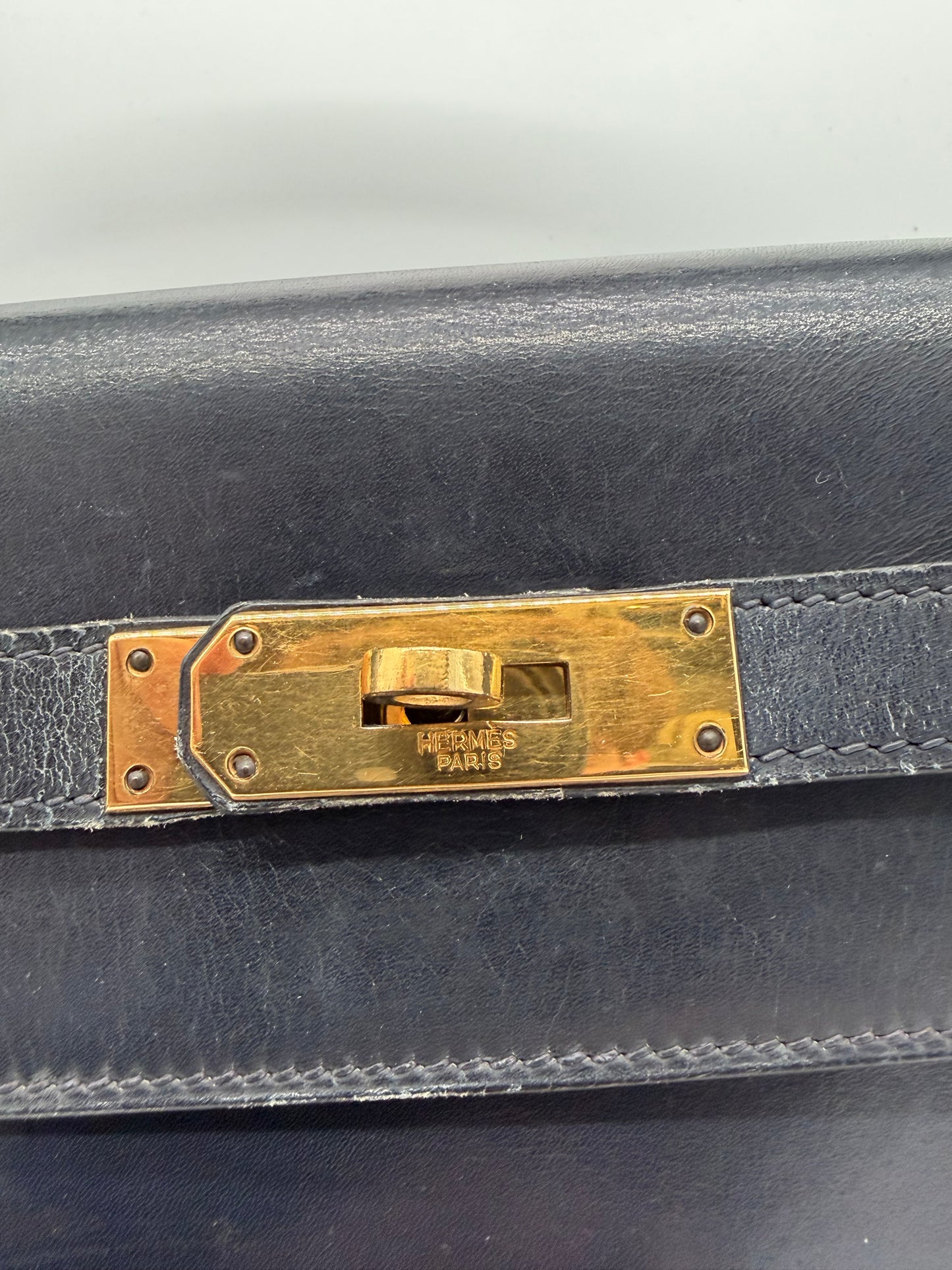 Hermès Kelly 32 Handtasche Navy Kalbsleder