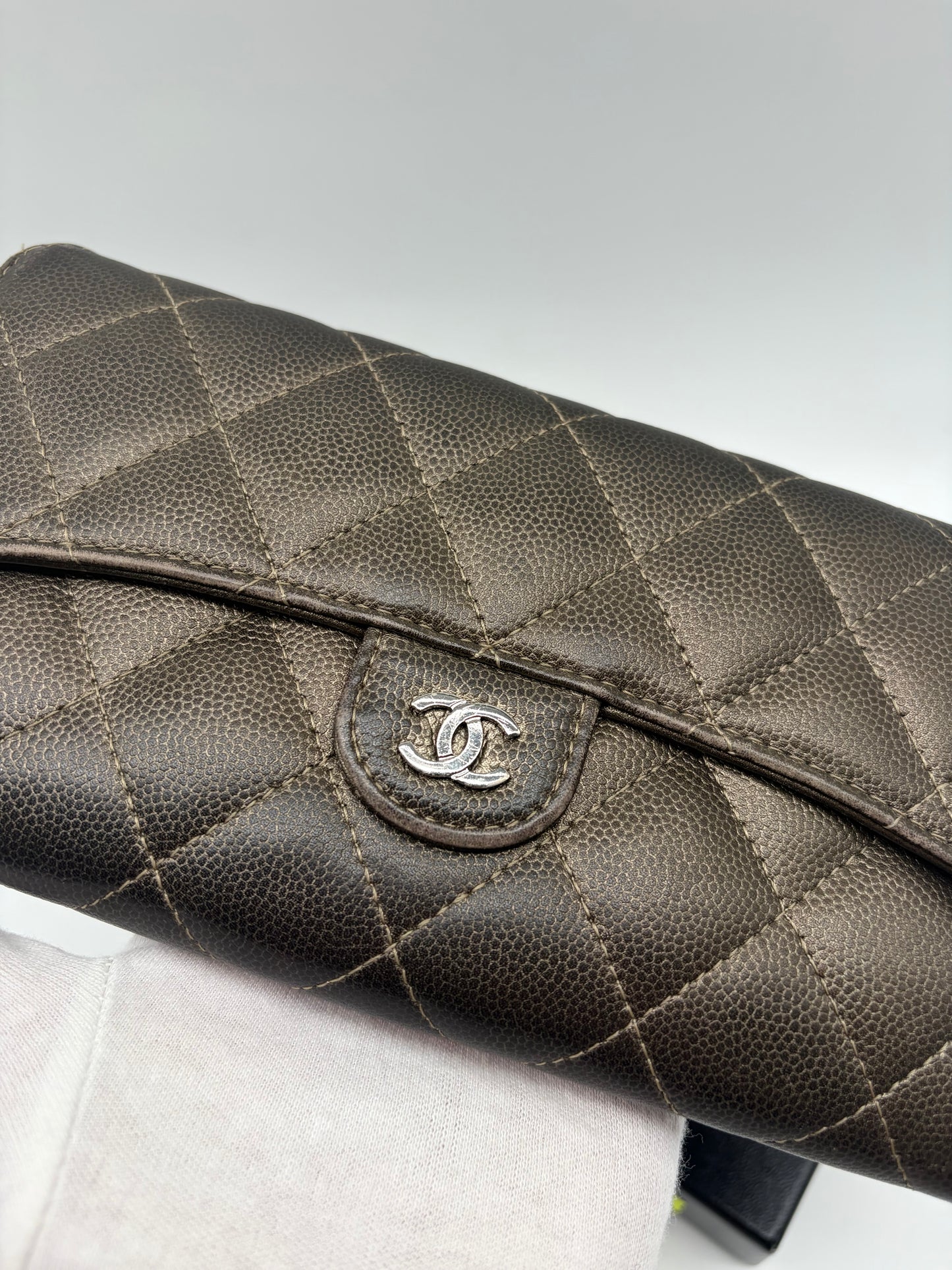 Chanel Caviar Matelasse Long Wallet Bronze/ Braun