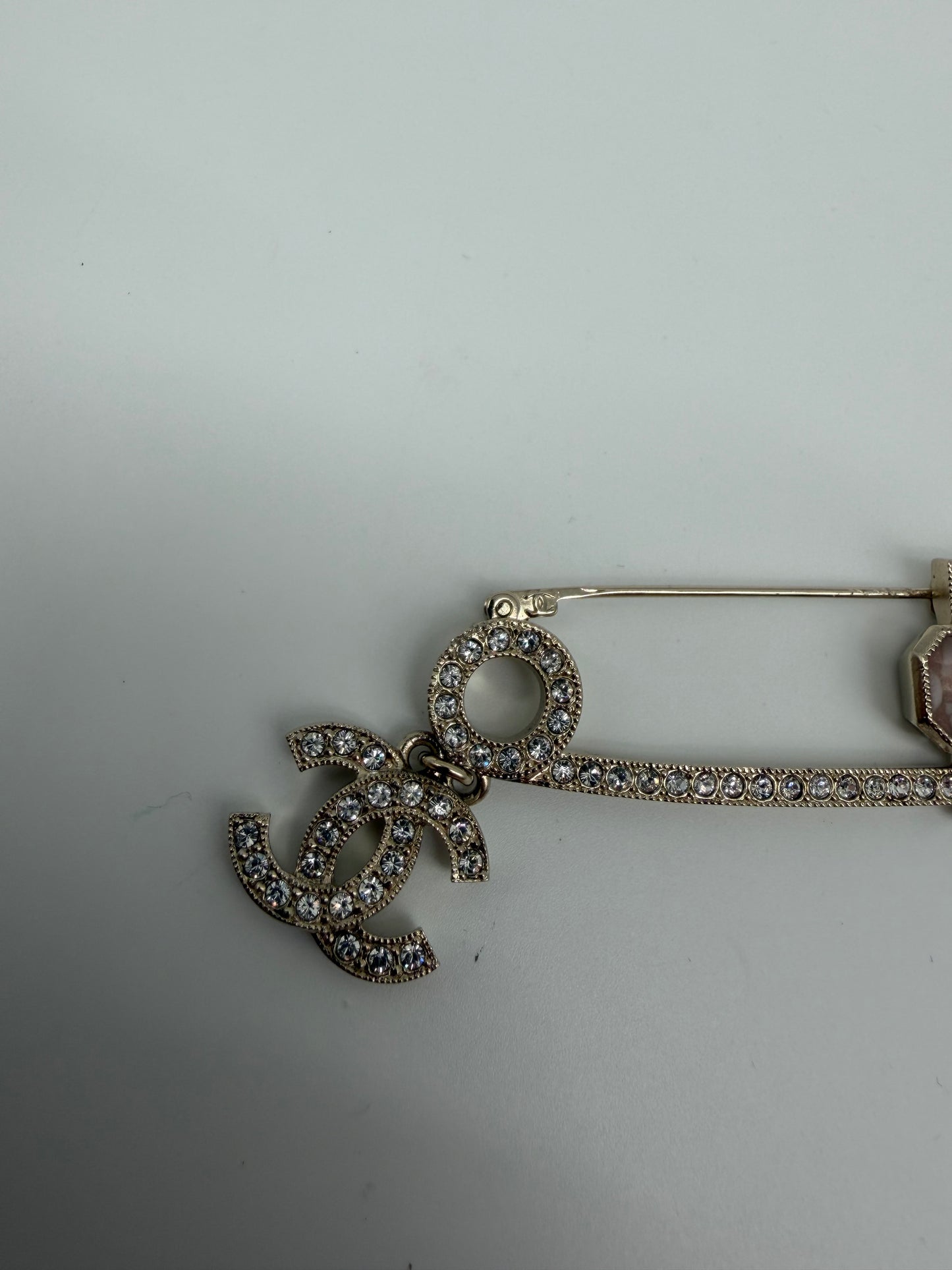 Chanel Coco Mark Brosche Strass