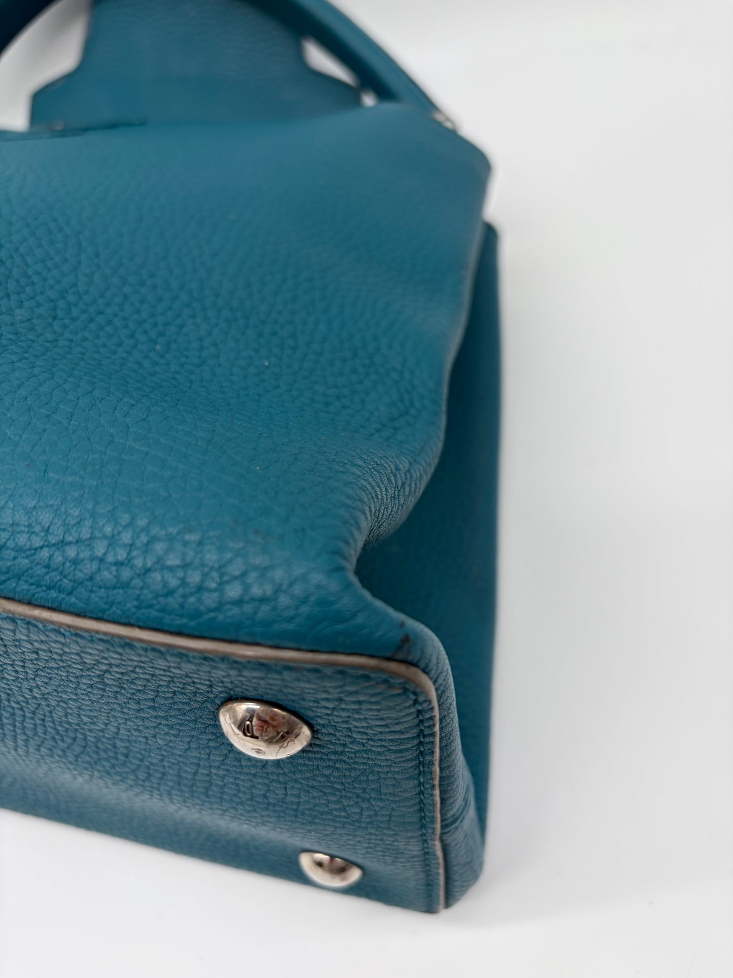 Louis Vuitton Capucines MM Handtasche