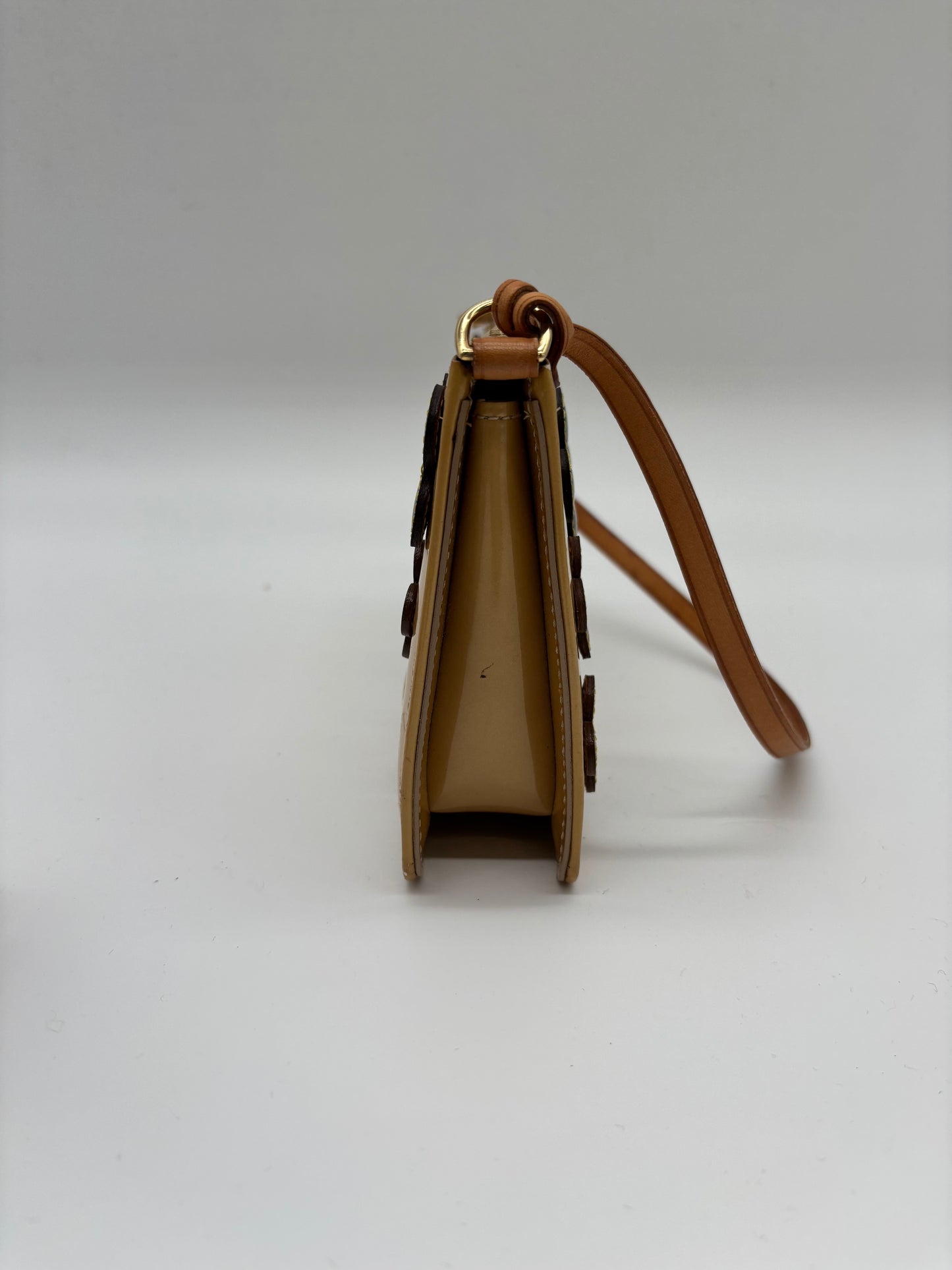 Louis Vuitton Vernis Lexington Fleurs Pochette Handtasche