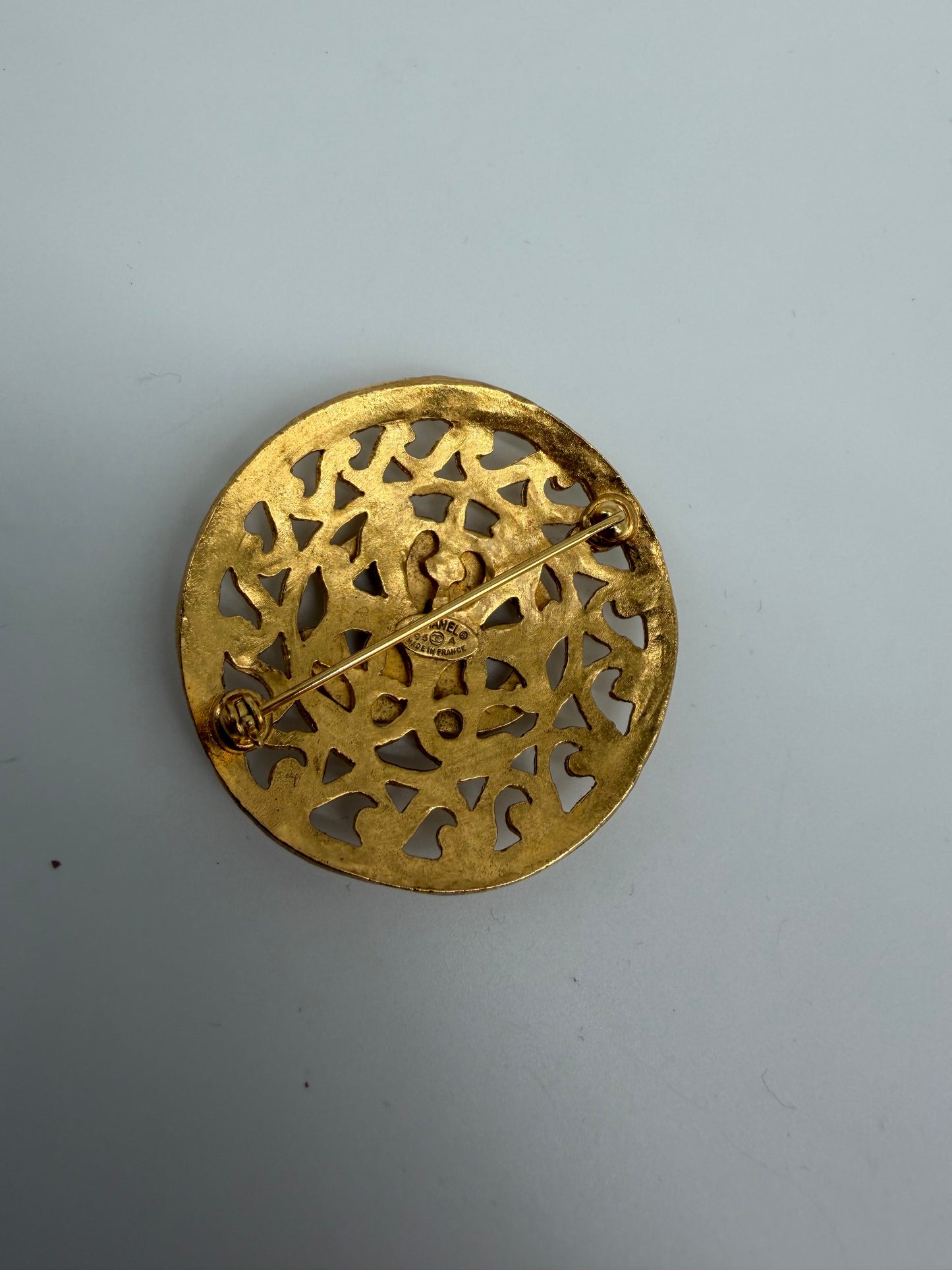 Chanel CC-Logo Brosche Gold