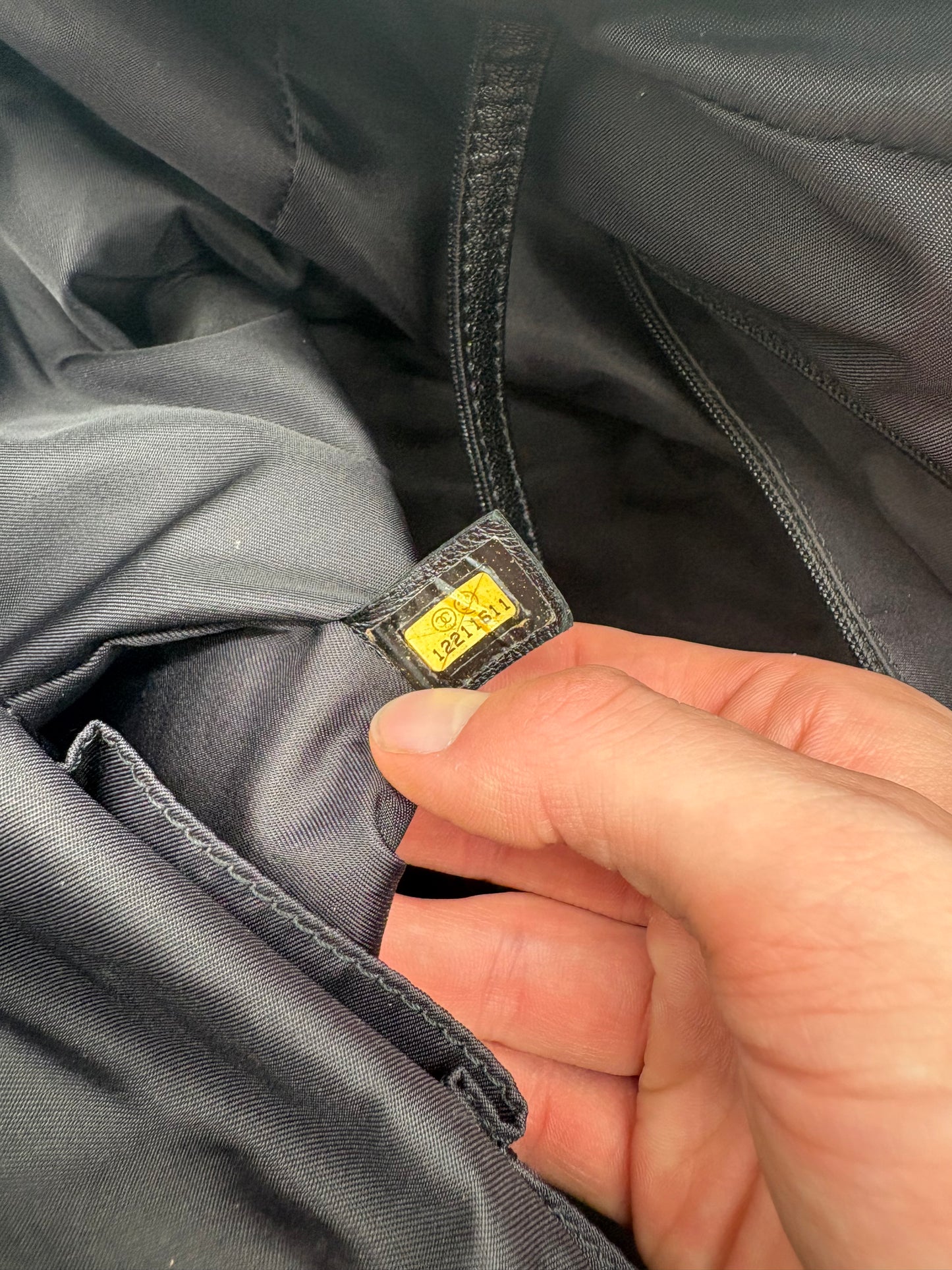 Chanel Paris Biarritz Handtasche schwarz- Luxus Boston Bag