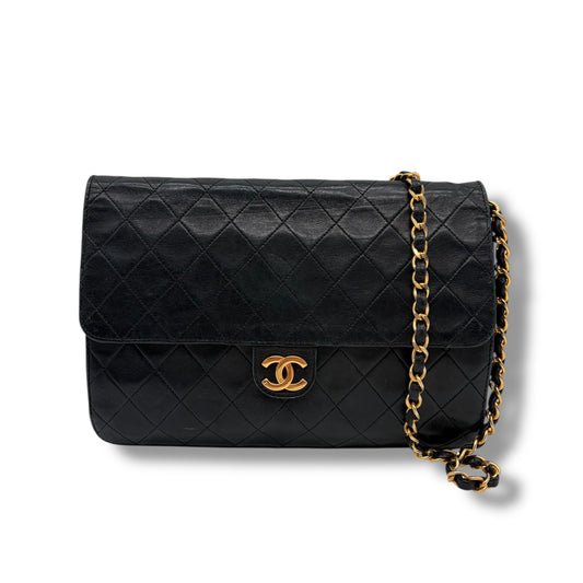 Chanel Classic Flap Bag Medium – Schwarz gesteppte Leder-Handtasche
