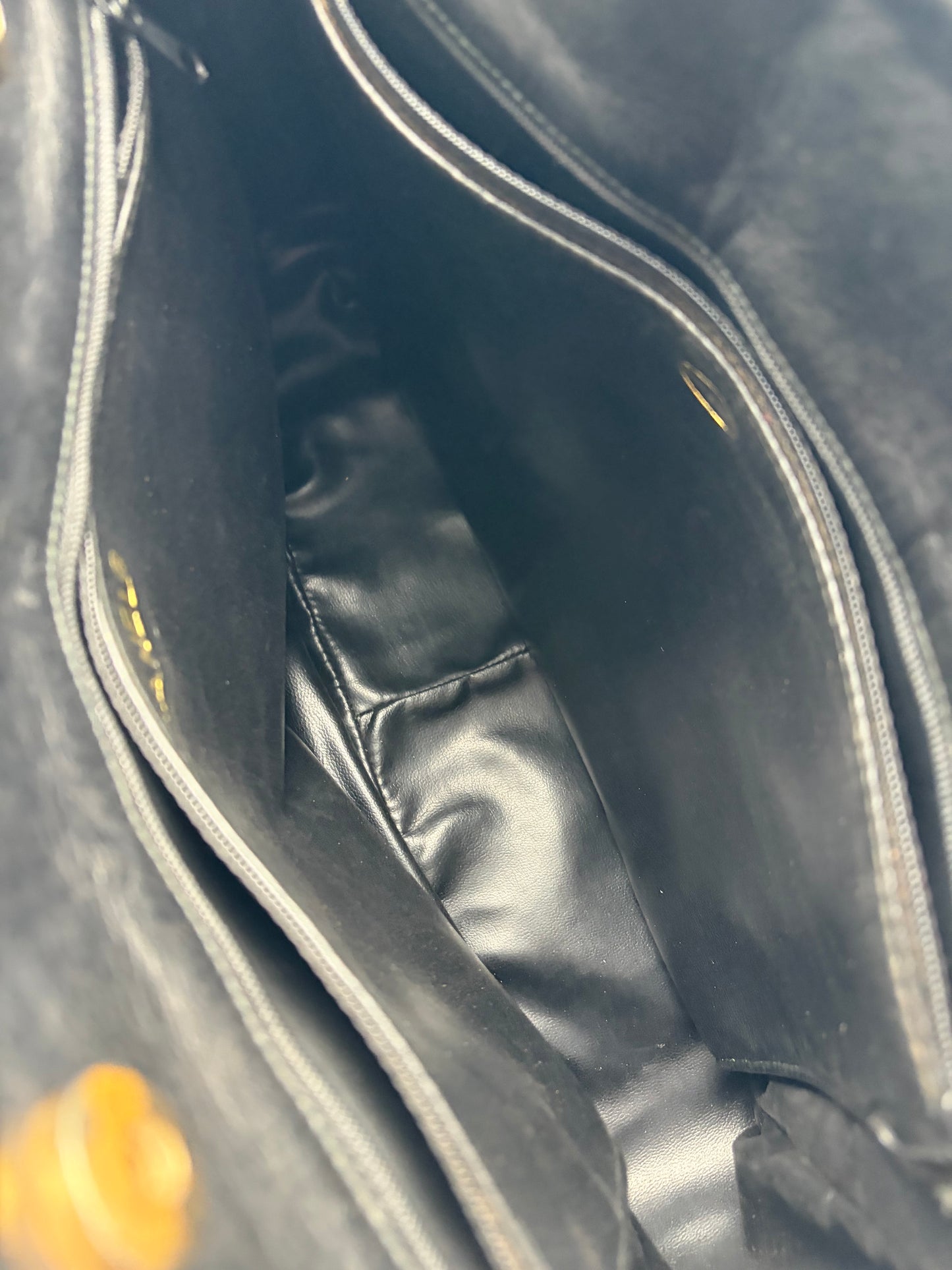 Chanel Matelassé Shopping Handtasche