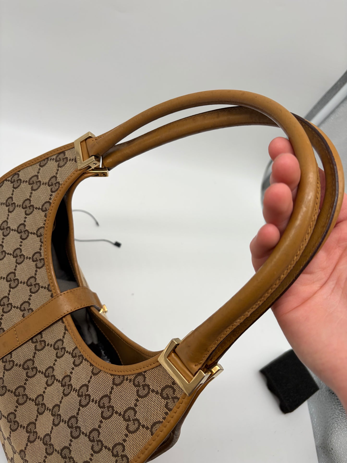 Gucci Jackie Bardot Handtasche beige
