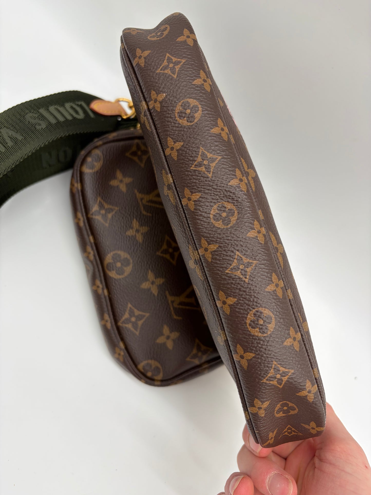 Louis Vuitton Multi Pochette Accessoires My World Tour Special Edition