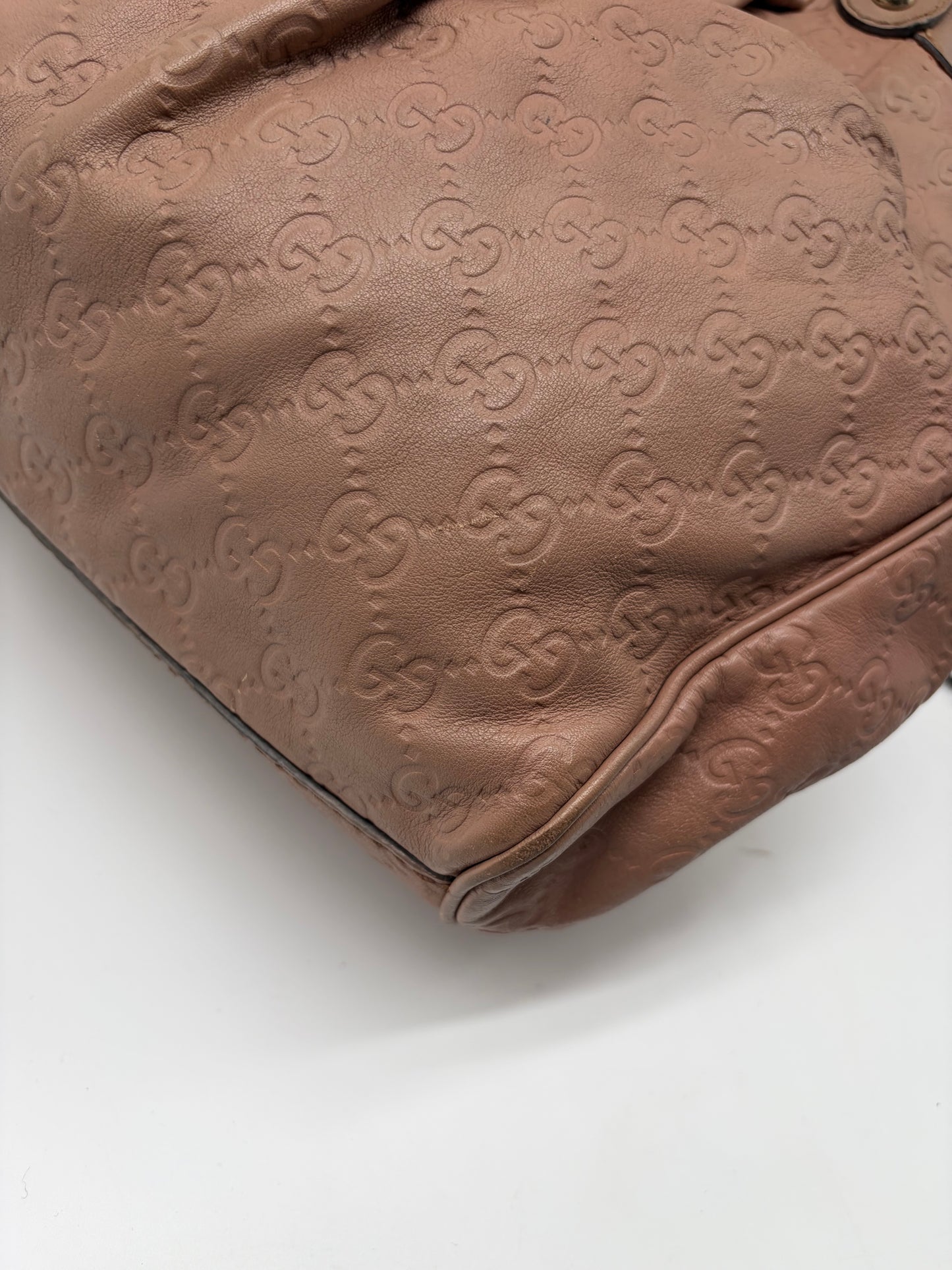 Gucci Guccisisima Sukey Medium Tote Shopper Nude