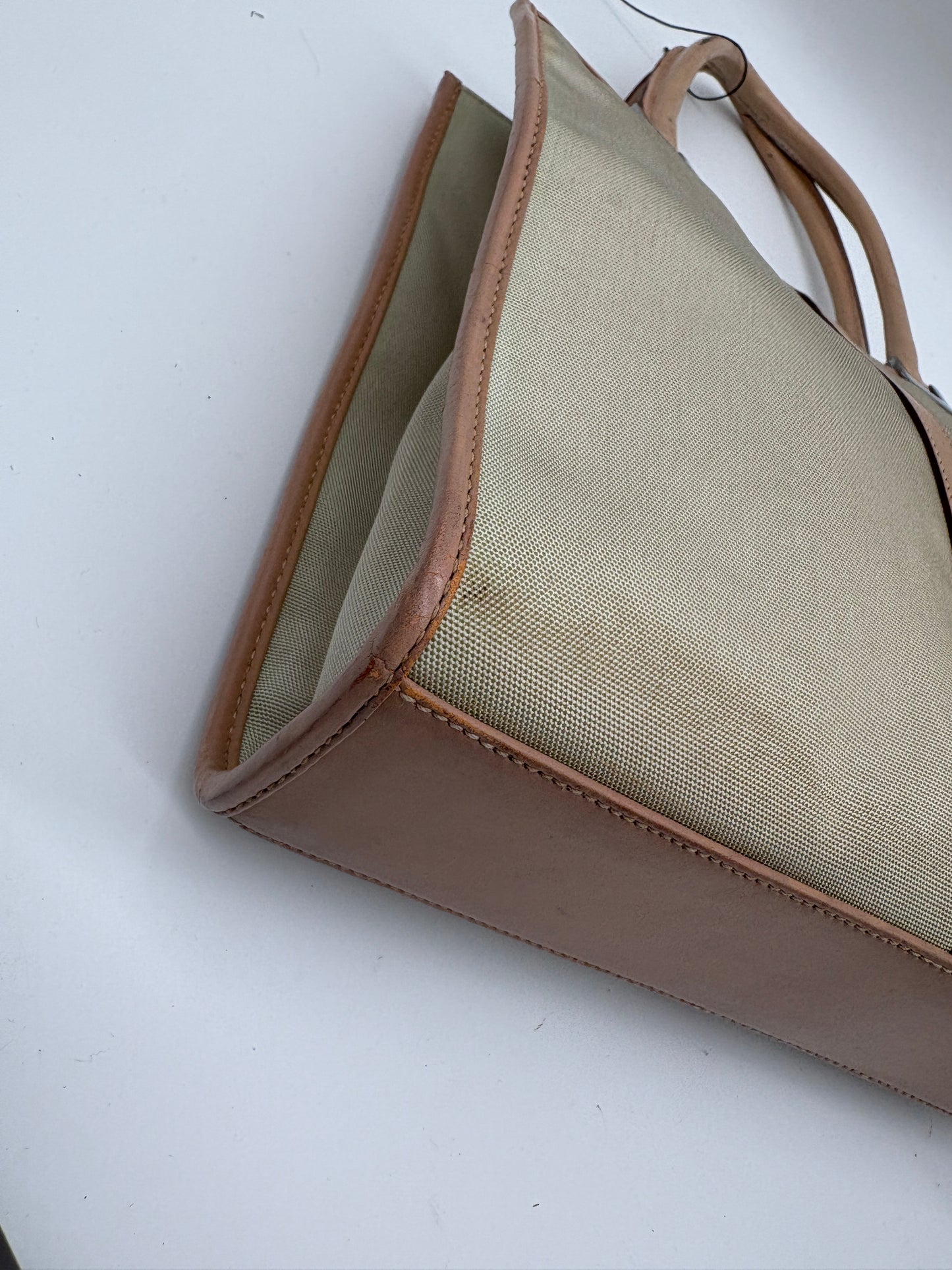 Gucci GG Jackie Handtasche aus Canvas