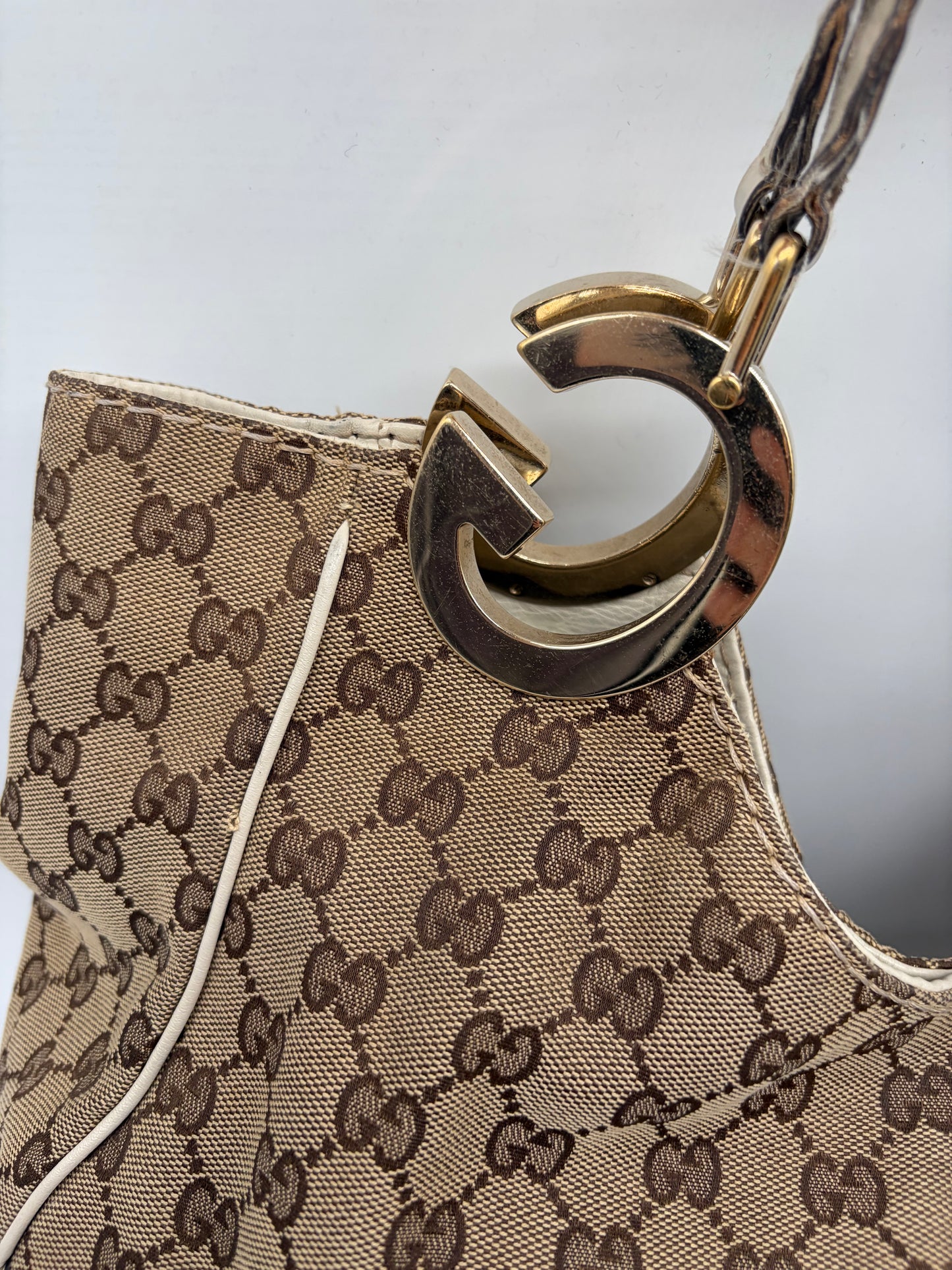 Vintage Gucci Charlotte Hobo Tasche GG Canvas