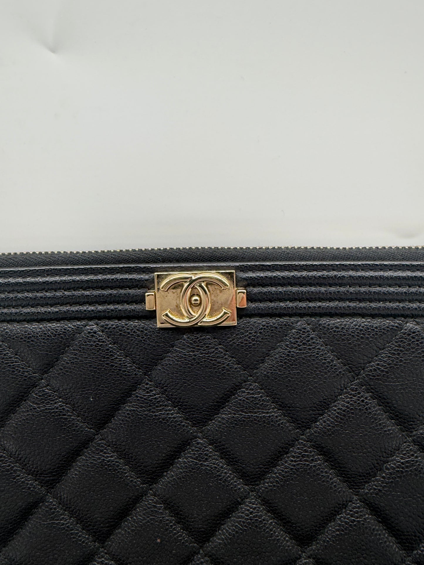 Chanel Large Boy Clutch Caviarleder schwarz GHW