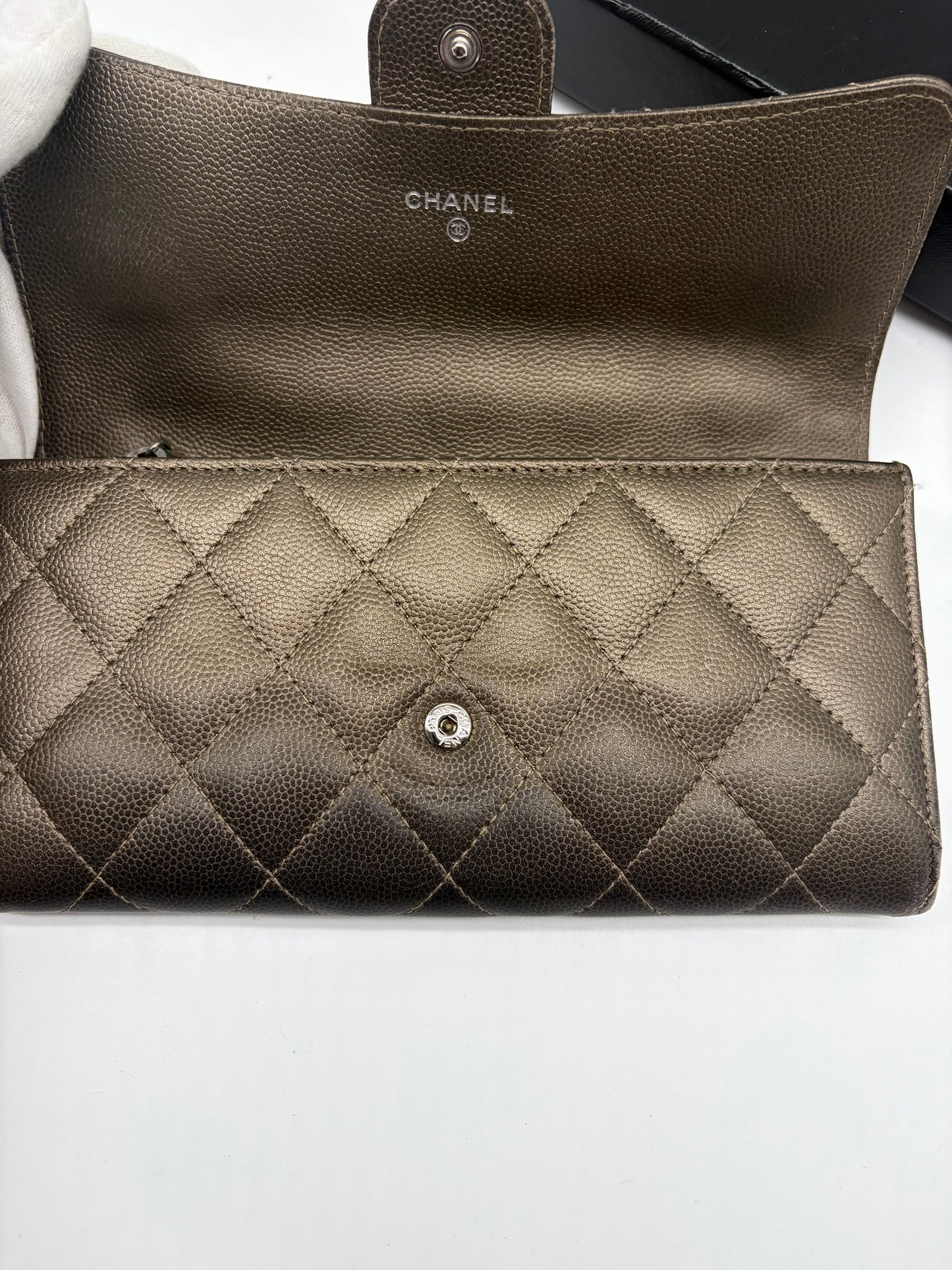 Chanel Caviar Matelasse Long Wallet Bronze/ Braun