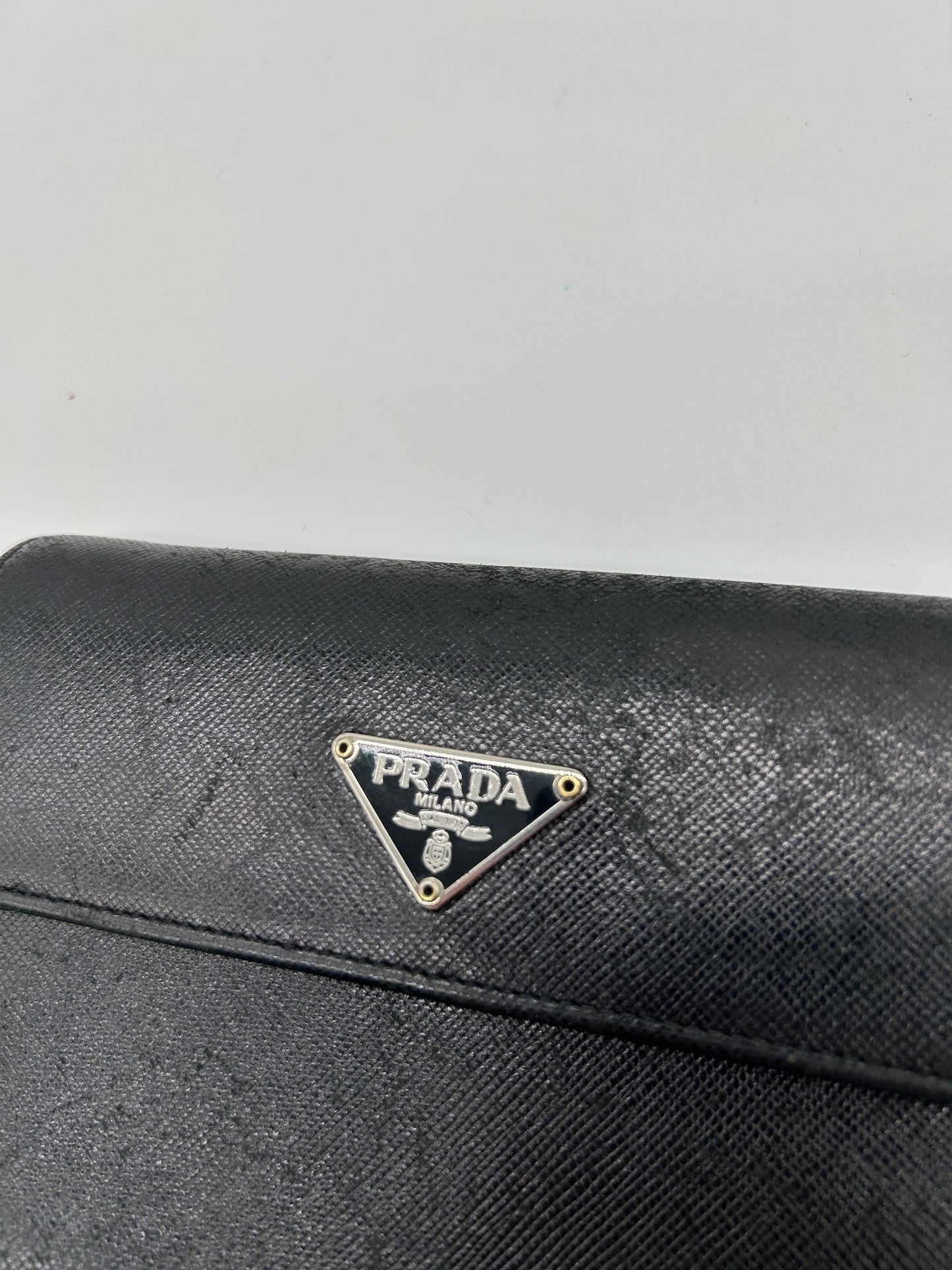 Prada Vintage Designer Geldbörse (schwarzes Leder Saffiano Portmonee)