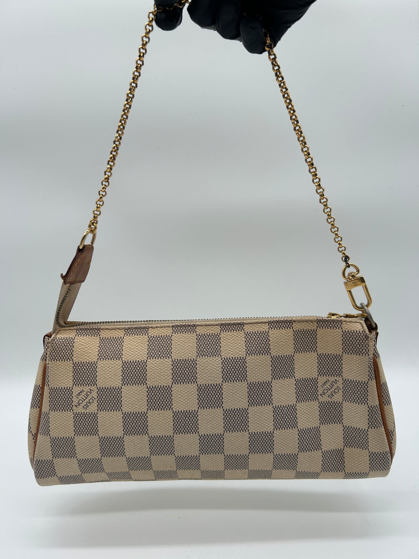 Louis Vuitton Designer Eva Clutch (Azur Damier)